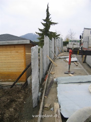 Platten gestützt bis zur Aushärtung des Betons